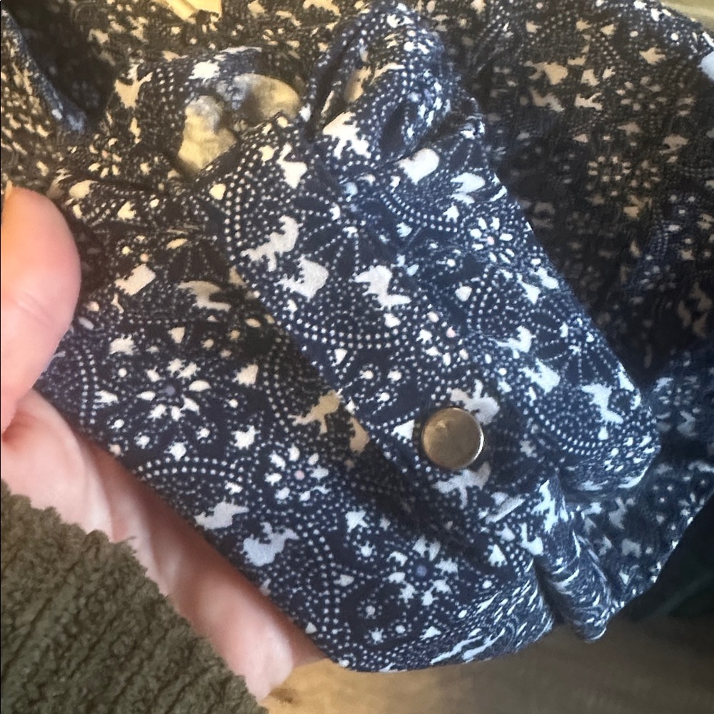 Westport Navy Floral Button-Front Peplum Top Medium - Picture 4 of 4